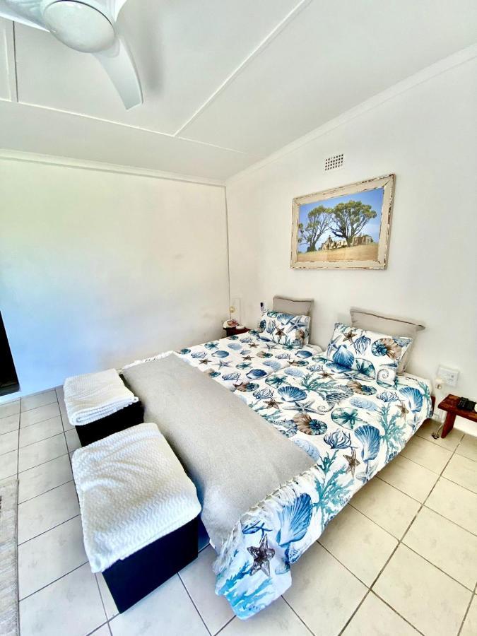 Sunset Bed And Breakfast Кофи Бей Екстериор снимка